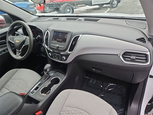 Certified 2024 Chevrolet Equinox LS w/ Driver Confidence II Package image 28