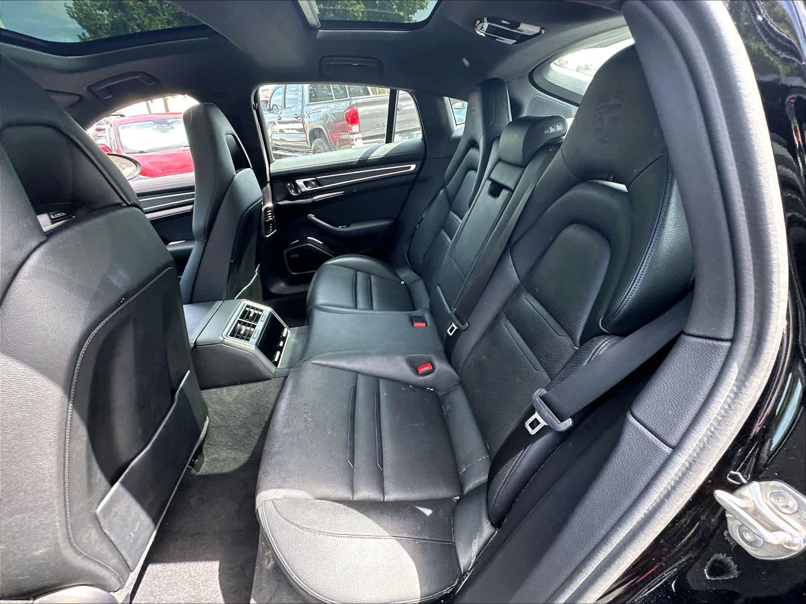 Used 2023 Porsche Panamera 4 Platinum Edition w/ Assistance Package AWD/4WD image 22
