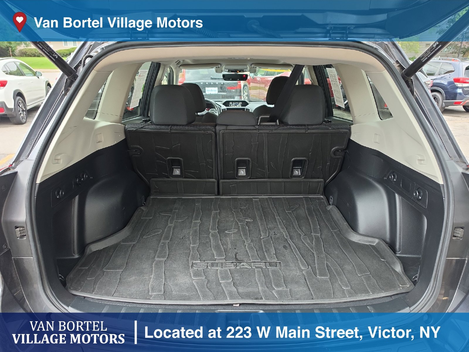 Used 2019 Subaru Forester Premium AWD/4WD image 28