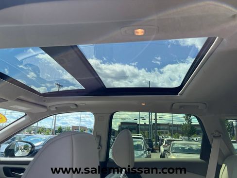 Certified 2023 Nissan Rogue SL AWD/4WD image 19