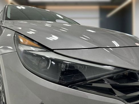 Certified 2023 Hyundai Elantra Limited FWD image 10