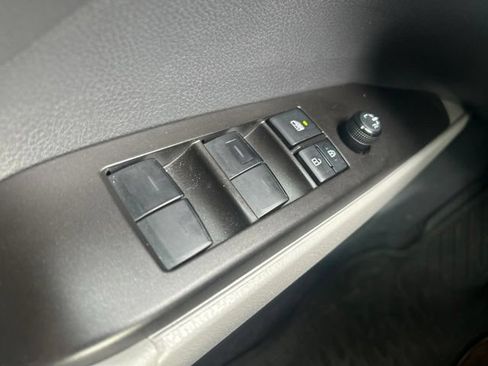 Used 2022 Toyota Camry LE FWD image 14