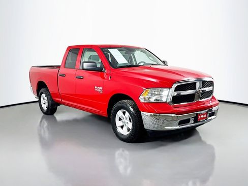 Used 2024 RAM 1500 Classic SLT AWD/4WD image 7