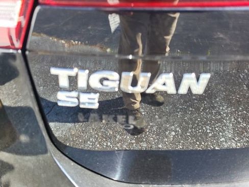 Used 2019 Volkswagen Tiguan SE image 3