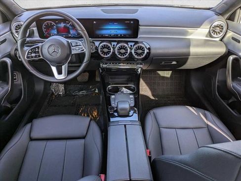 Used 2022 Mercedes-Benz A 220 4MATIC image 19