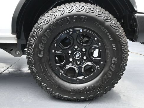 Used 2023 Ford Bronco Wildtrak AWD/4WD image 18