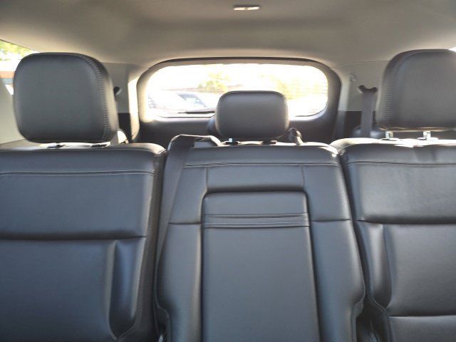 Used 2021 Ford Explorer XLT w/ Equipment Group 202A AWD/4WD image 13