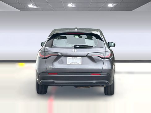 Certified 2023 Honda HR-V LX image 9