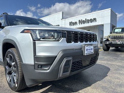 New 2026 Jeep Cherokee Overland image 5