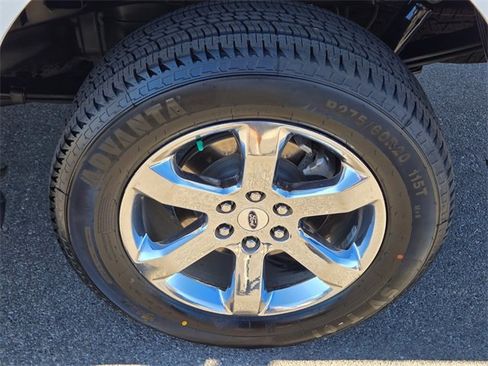 Used 2022 Ford F150 XLT w/ Equipment Group 302A High image 11