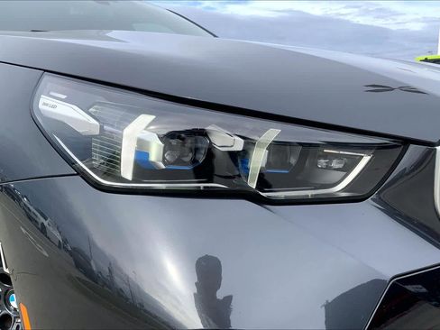 Certified 2024 BMW 530i xDrive 530i xDrive w/ M Sport Package image 27