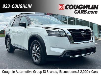 Certified 2022 Nissan Pathfinder SL w/ SL Black Package
