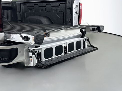 Used 2024 GMC Sierra 2500 Denali w/ Denali Reserve Package image 35