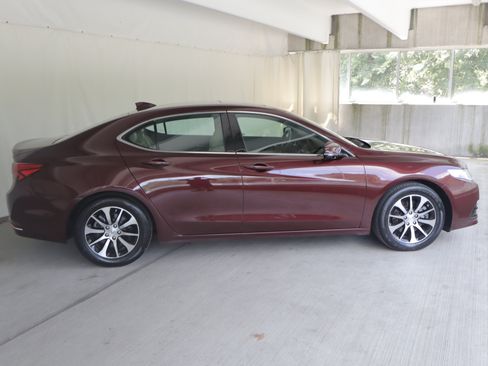 Used 2015 Acura TLX w/ Technology Package FWD image 7