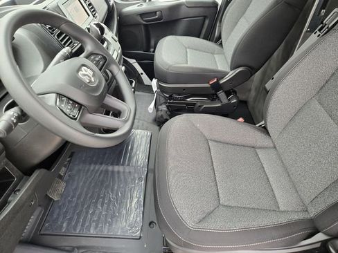 Used 2025 RAM ProMaster 2500 image 13