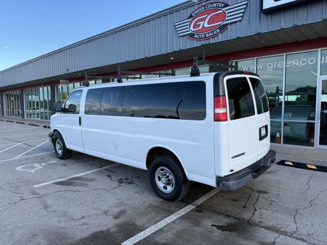 Used 2018 Chevrolet Express 3500 LT w/ LT Preferred Equipment Group RWD image 5