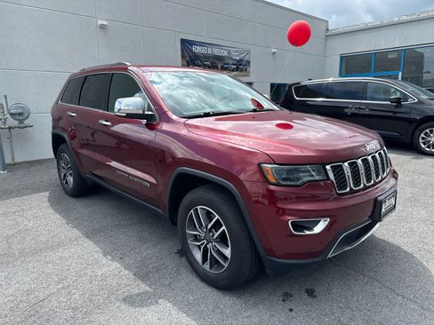 Used 2019 Jeep Grand Cherokee Limited w/ Luxury Group II AWD/4WD image 2
