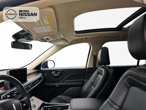 Used 2024 Lincoln Aviator Reserve RWD image 10