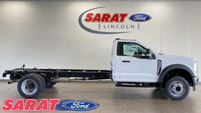 New 2026 Ford F550 2WD Regular Cab Super Duty image 1