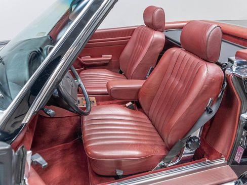 Used 1989 Mercedes-Benz 560 SL image 6