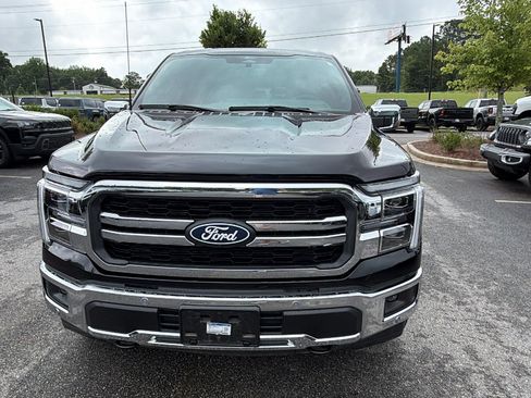 Used 2025 Ford F150 Lariat w/ Equipment Group 502A High AWD/4WD image 3