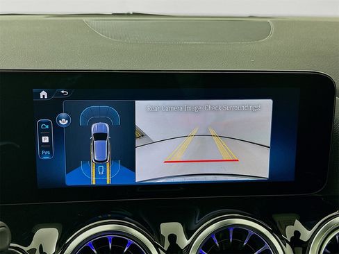 New 2026 Mercedes-Benz GLA 35 AMG 4MATIC image 15