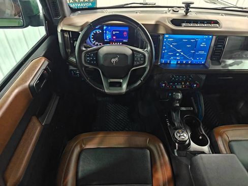 Used 2023 Ford Bronco Outer Banks w/ Sasquatch Package AWD/4WD image 4