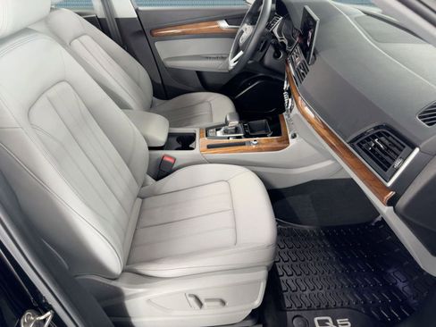 Certified 2025 Audi Q5 2.0T Premium image 30