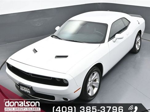 Used 2023 Dodge Challenger SXT image 18