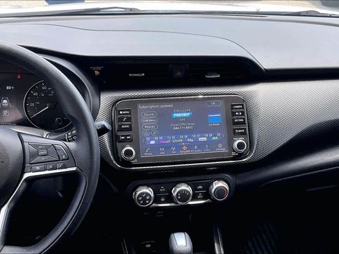 Used 2023 Nissan Kicks SV FWD image 7