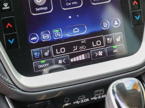 Certified 2025 Subaru Outback Touring AWD/4WD image 13