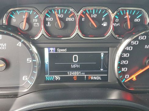 Used 2018 Chevrolet Silverado 1500 LT w/ LT Convenience Package image 15