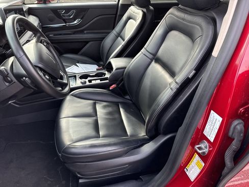 Used 2023 Lincoln Corsair AWD image 10