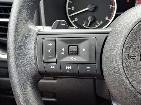 Used 2024 Nissan Rogue SV image 25