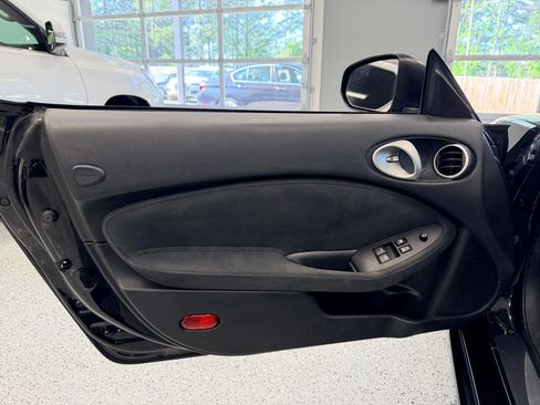 Used 2010 Nissan 370Z Touring RWD image 25