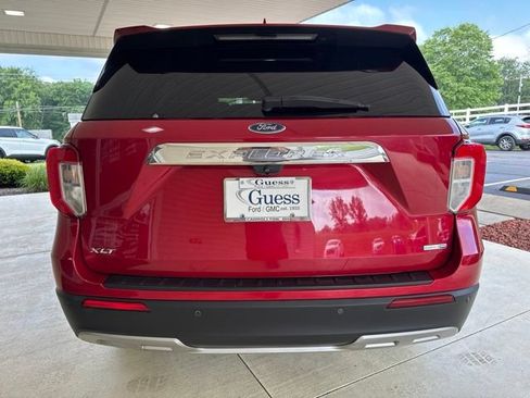 Used 2020 Ford Explorer XLT w/ Equipment Group 202A AWD/4WD image 8