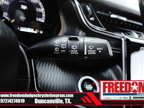 Used 2023 Jeep Grand Cherokee L Laredo RWD image 32