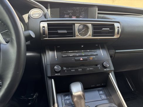 Used 2014 Lexus IS 250 w/ Premium Package RWD image 36