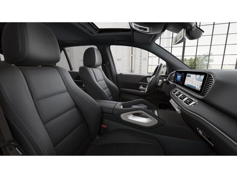 Certified 2025 Mercedes-Benz GLE 450 4MATIC image 4