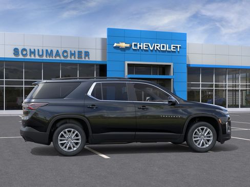 Used 2023 Chevrolet Traverse LT AWD/4WD image 29