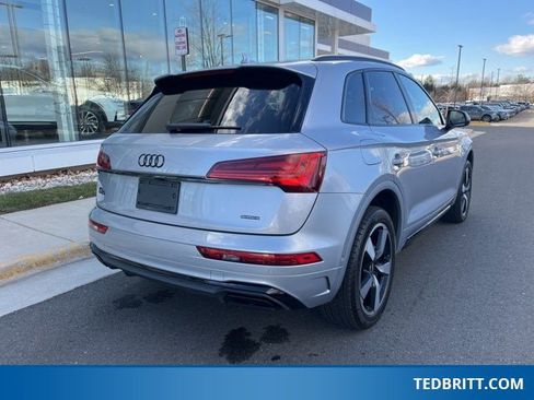 Used 2022 Audi Q5 2.0T Prestige w/ Prestige Package image 8