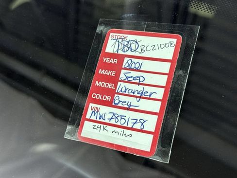 Used 2021 Jeep Wrangler Unlimited Sport AWD/4WD image 31