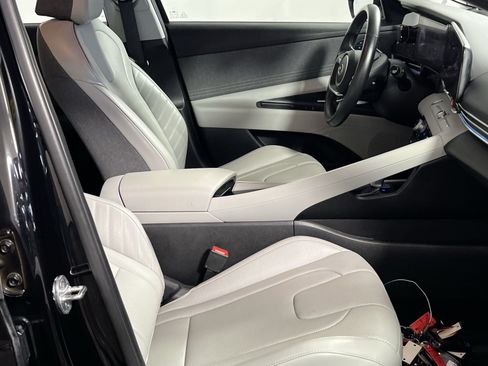 Used 2022 Hyundai Elantra Limited w/ Cargo Package FWD image 29