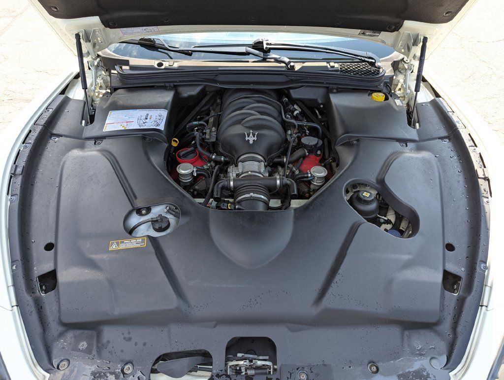 Used 2013 Maserati GranTurismo Convertible RWD image 46