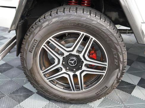 Used 2018 Mercedes-Benz G 550 Squared image 31