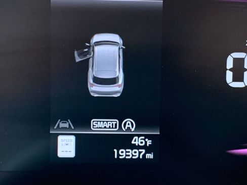 Used 2024 Kia Sportage LX image 39