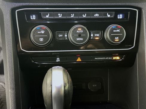 Used 2023 Volkswagen Atlas Cross Sport SE w/ Panoramic Sunroof Package FWD image 23