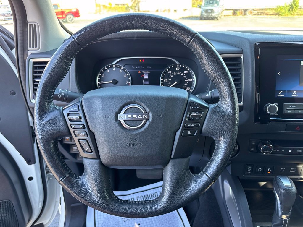 Used 2022 Nissan Frontier SV AWD/4WD image 14