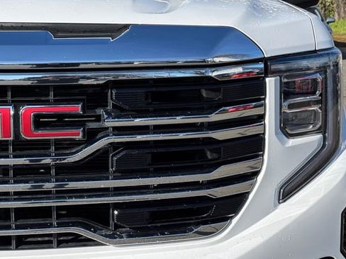 Used 2024 GMC Sierra 1500 SLT image 52