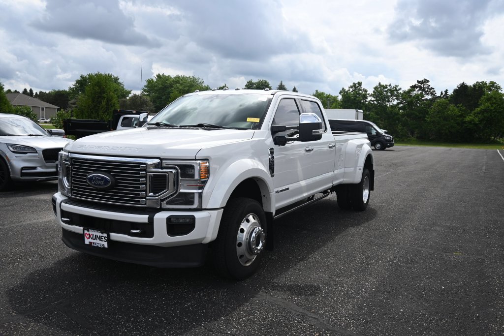 Used 2020 Ford F450 Platinum w/ FX4 Off-Road Package AWD/4WD image 4